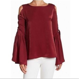 RO & DE Cordovan bell sleeve -thanksgiving- top